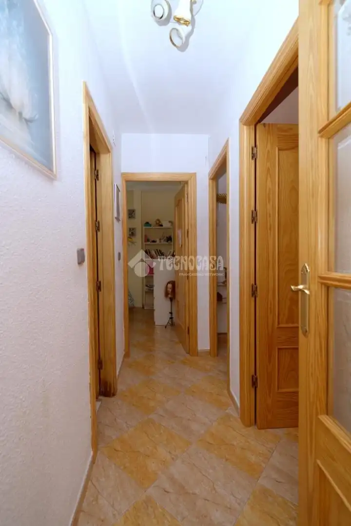 Piso en venta en Linares