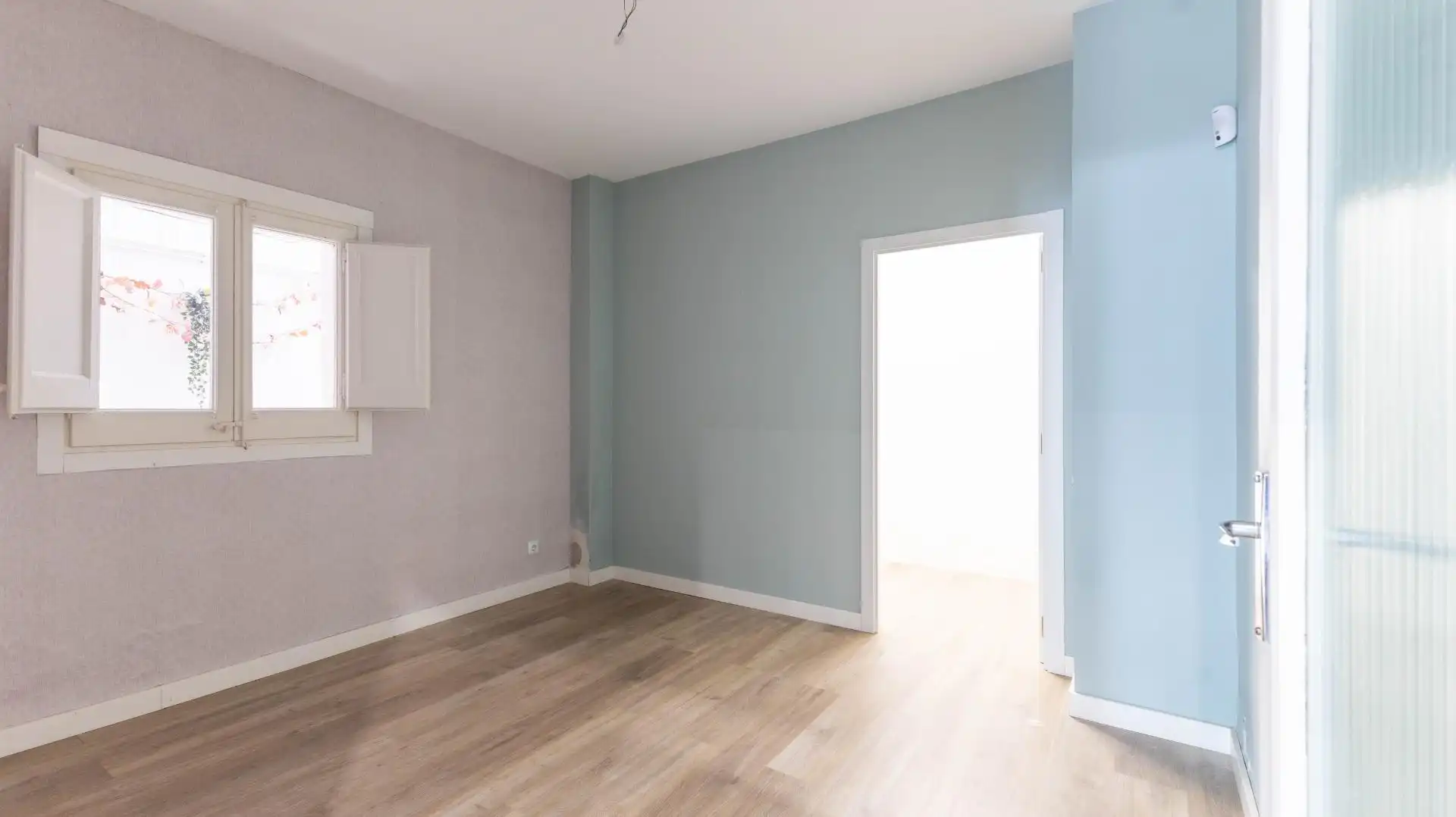 Schlafzimmer von Geschaftsraum zur Miete in Barcelona mit Klimaanlage