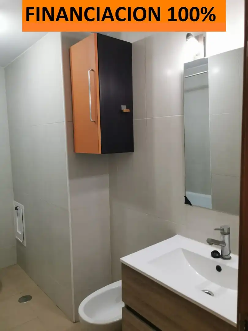 Baño de Piso en venta en Tudela con Aire acondicionado, Calefacción y Terraza