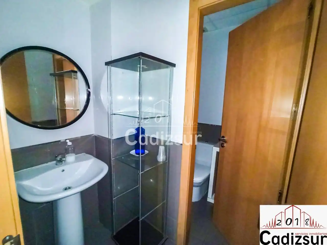 Baño de Local en venta en Cádiz con Aire acondicionado