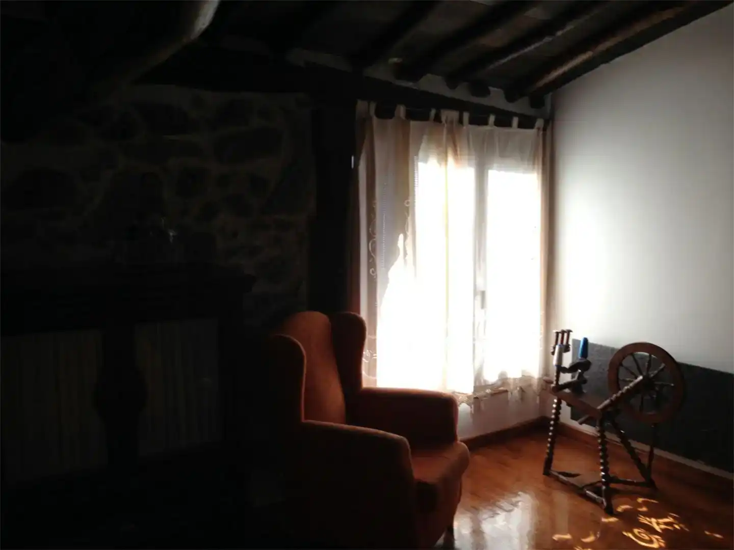 Sala d'estar de Dúplex en venda en Navacarros amb Parquet i Moblat