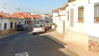 Exterior view of House or chalet for sale in Puertollano