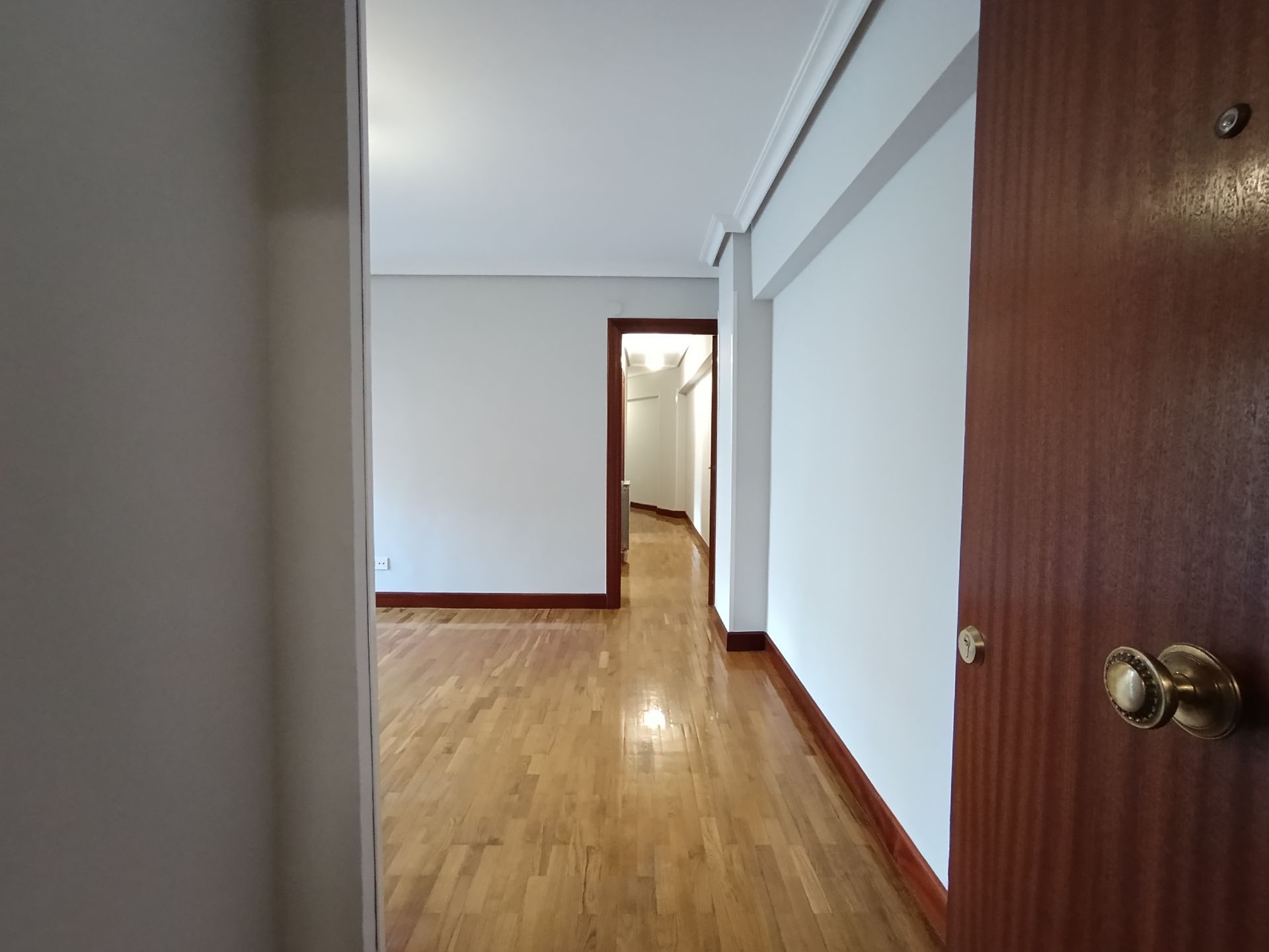 Piso en venta en Irun  con Calefacción, Terraza y Trastero