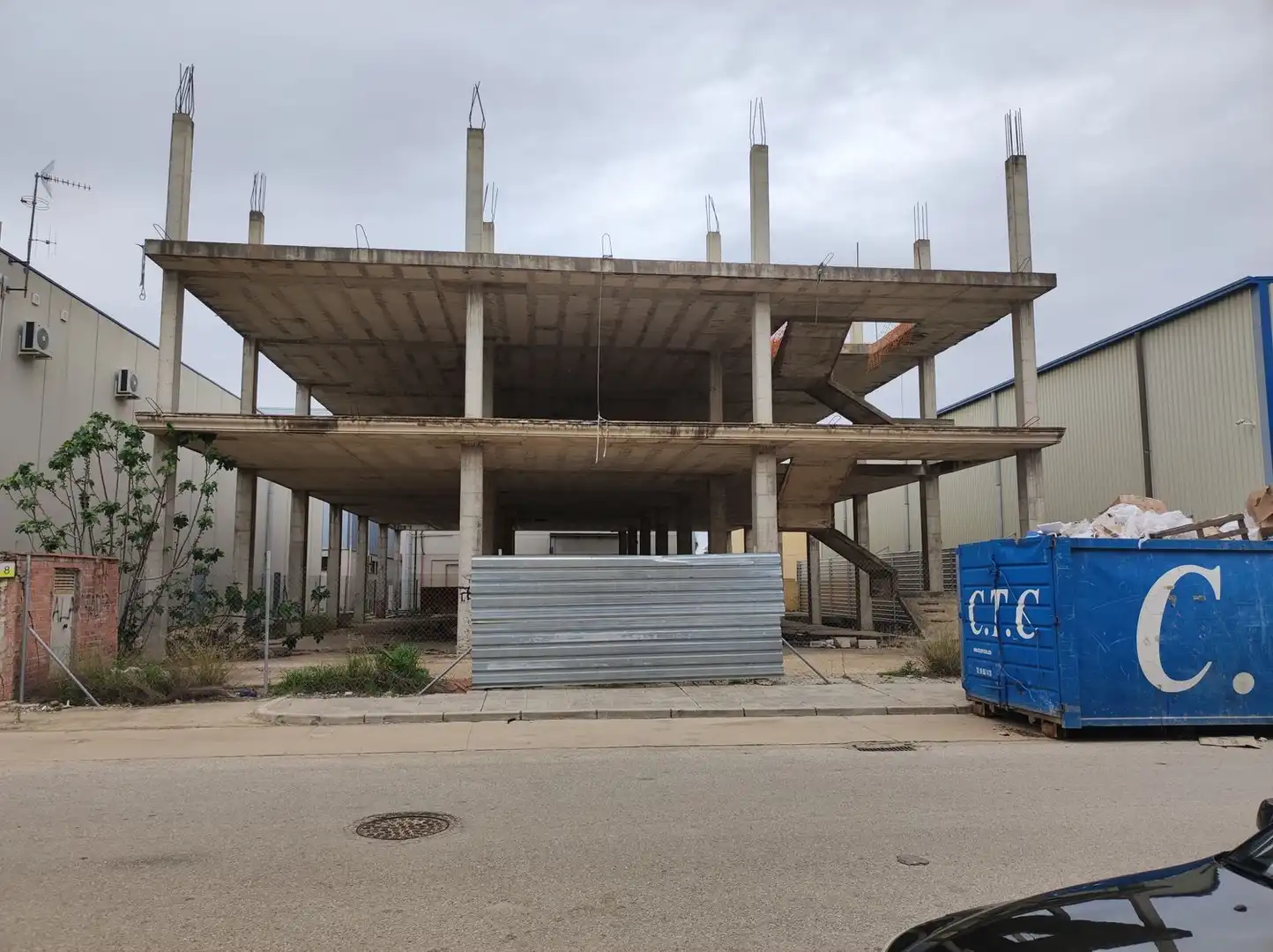 Industrial building for sale in Tecnologia