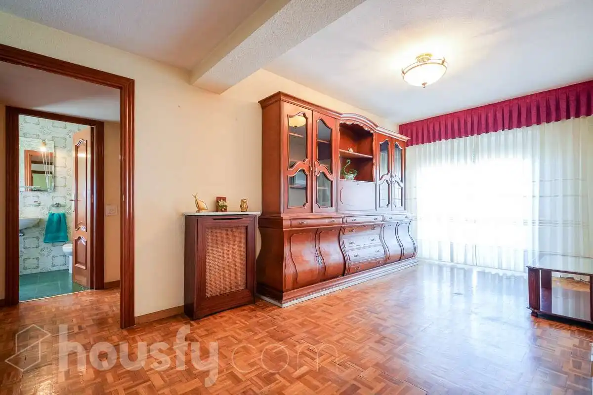 Living room of Flat for sale in Madrid  with Heating, Terrace and Storage room