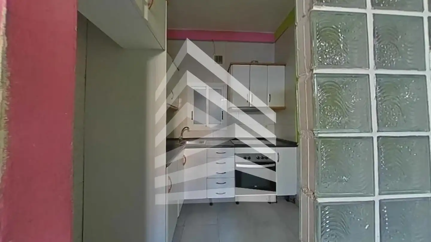 Cuina de Planta baixa en venda en Santa Coloma de Gramenet