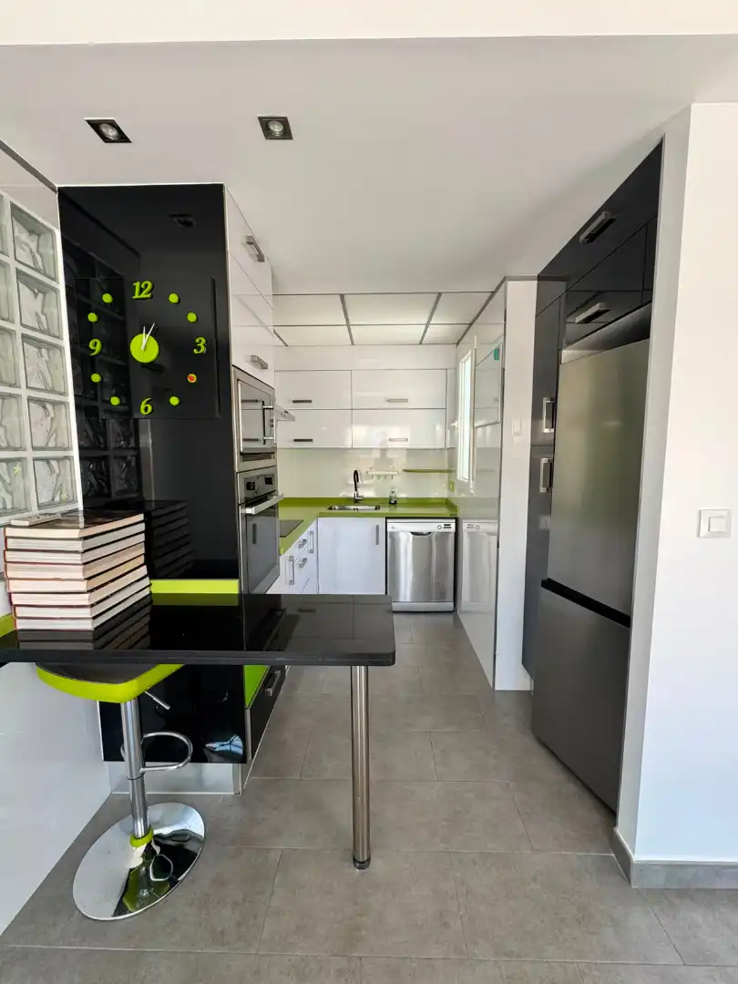 Cocina de Ático de alquiler en Valencia con Aire acondicionado, Terraza y Amueblado