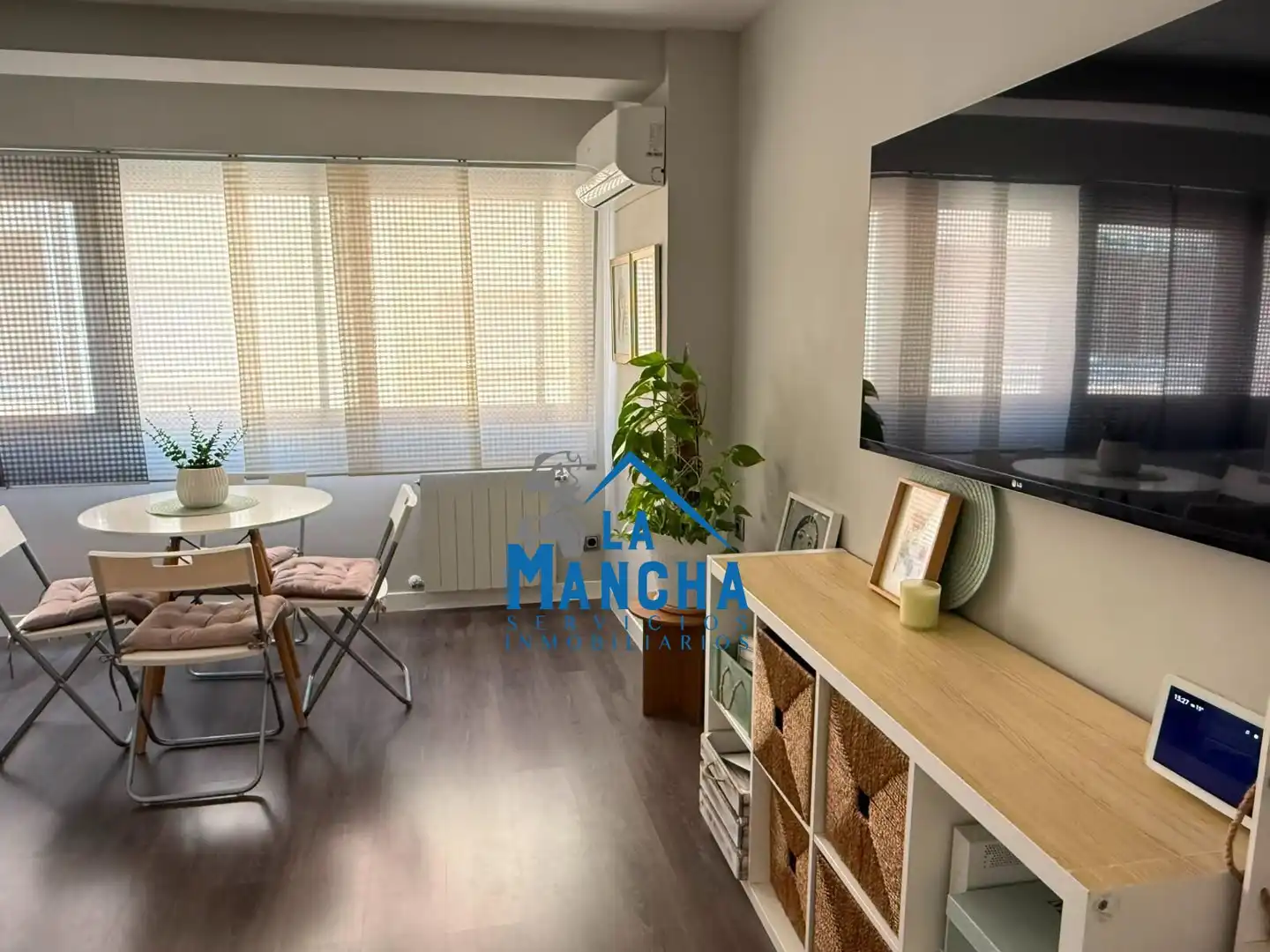 Sala de estar de Piso en venta en Albacete con Aire acondicionado, Calefacción y Amueblado