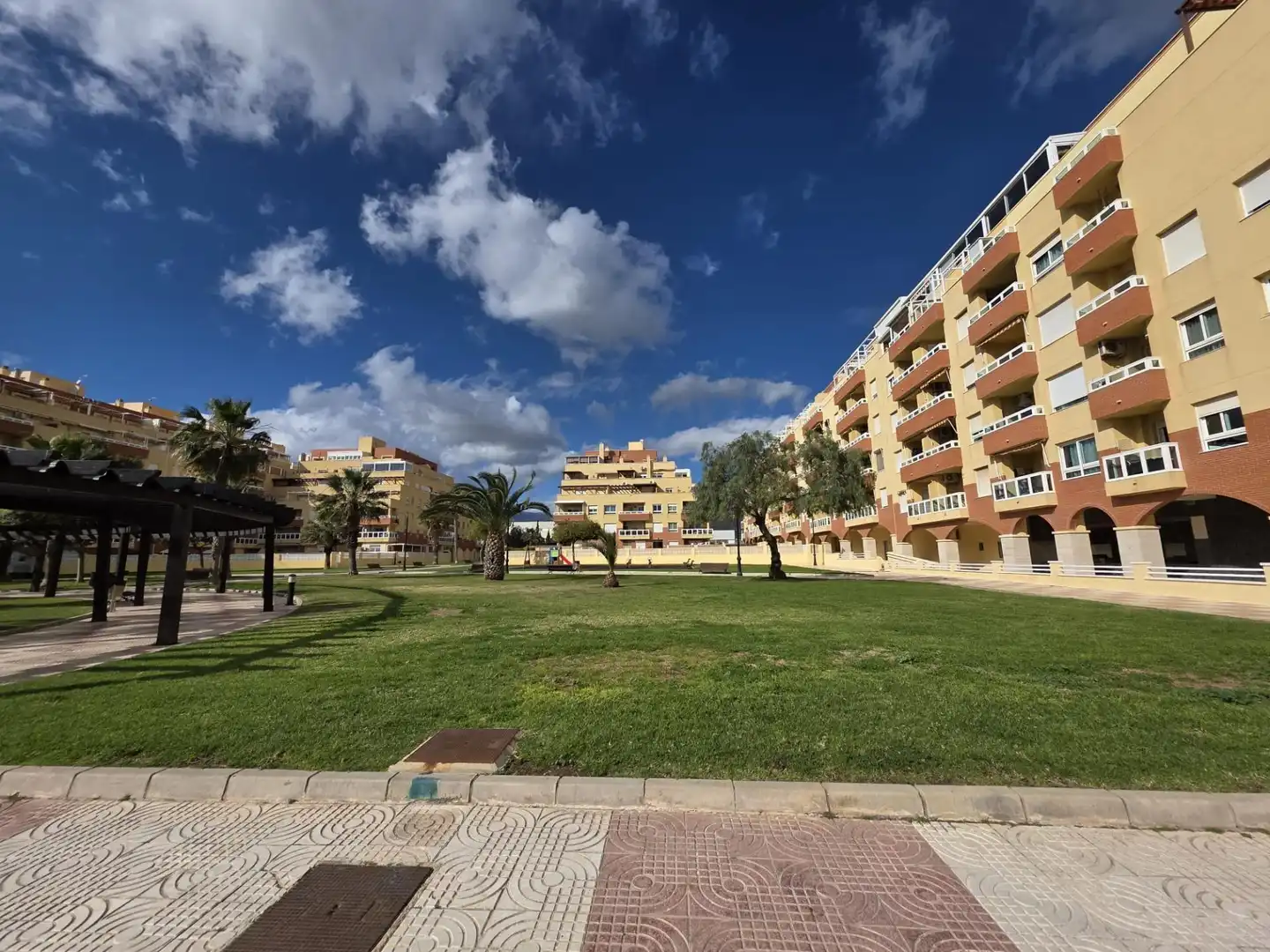 Business premises to rent in Aguadulce