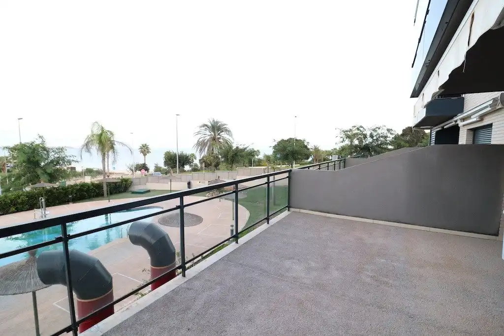 Apartament de lloguer a Avenida Holanda, Mil Palmeras