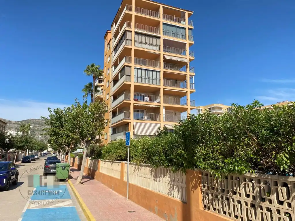 Flat for sale in Calle Navarra, Playa Morro de Gos