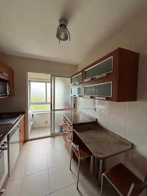 Cuina de Pis de lloguer en Narón amb Calefacció, Parquet i Moblat