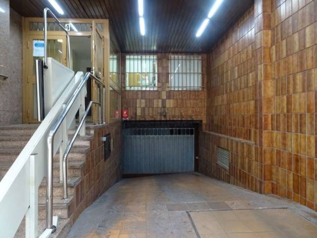 Garaje en Alquiler en Ledesma Musikariaren Kalea, 4 en Plaza Circular