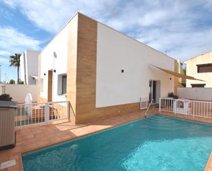 Piscina de Casa o xalet en venda en Almoradí