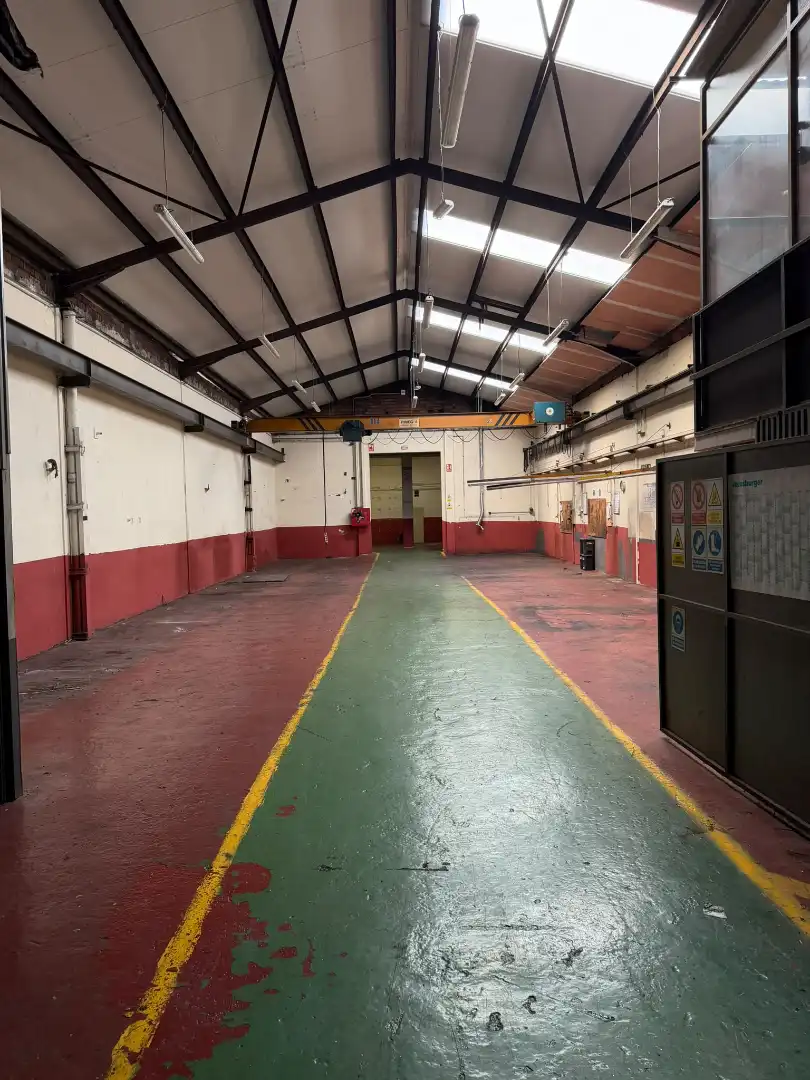 Nave industrial in affitto a Carrer Bosch Codern