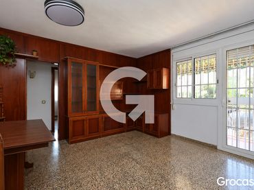 Pis amb balcó en venda a CL INDUSTRIA DE LA