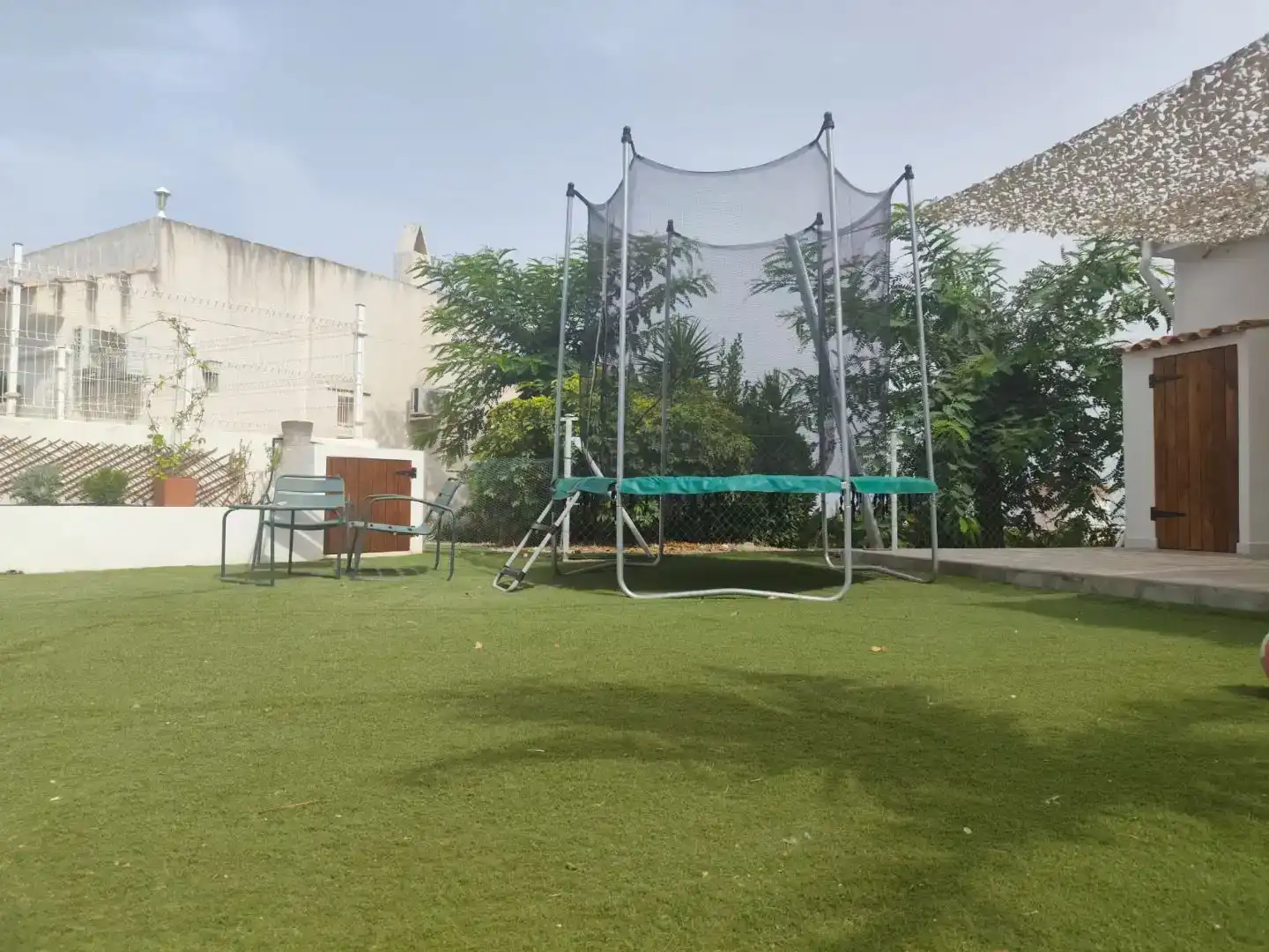 Garten von Einfamilien-Reihenhaus zum Verkauf in Polop mit Klimaanlage