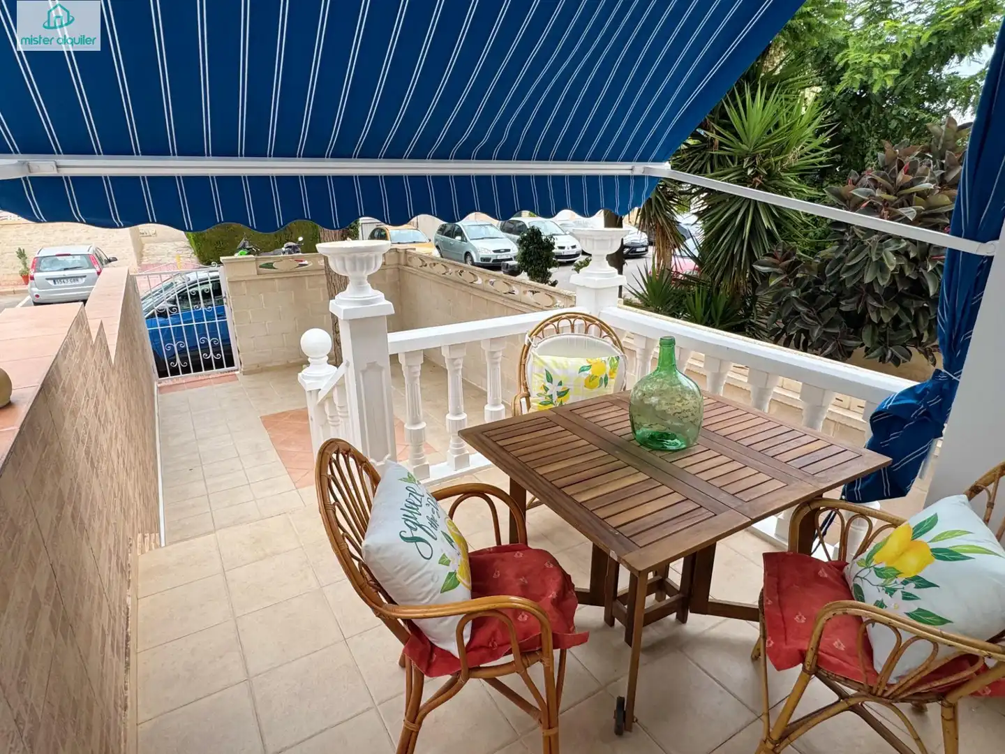 Bungalow con terrazza in affitto a Calle ALBAYNA 3, imagen 3