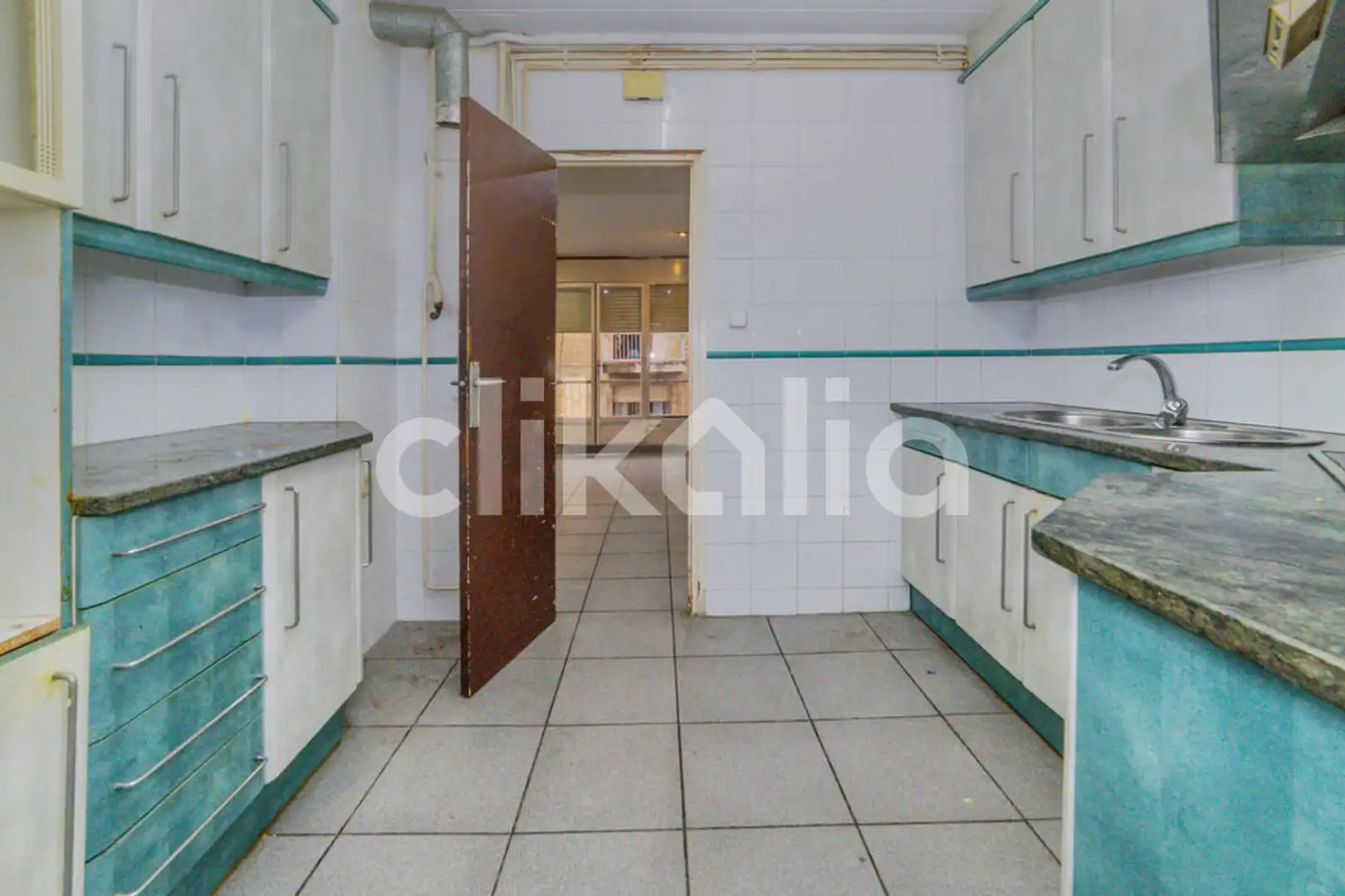 Cocina de Piso en venta en Vic con Calefacción, Terraza y Trastero