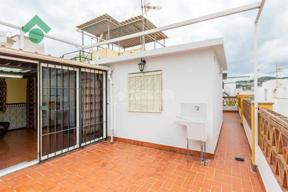 Casa adosada en venda a Almuñecar Centro
