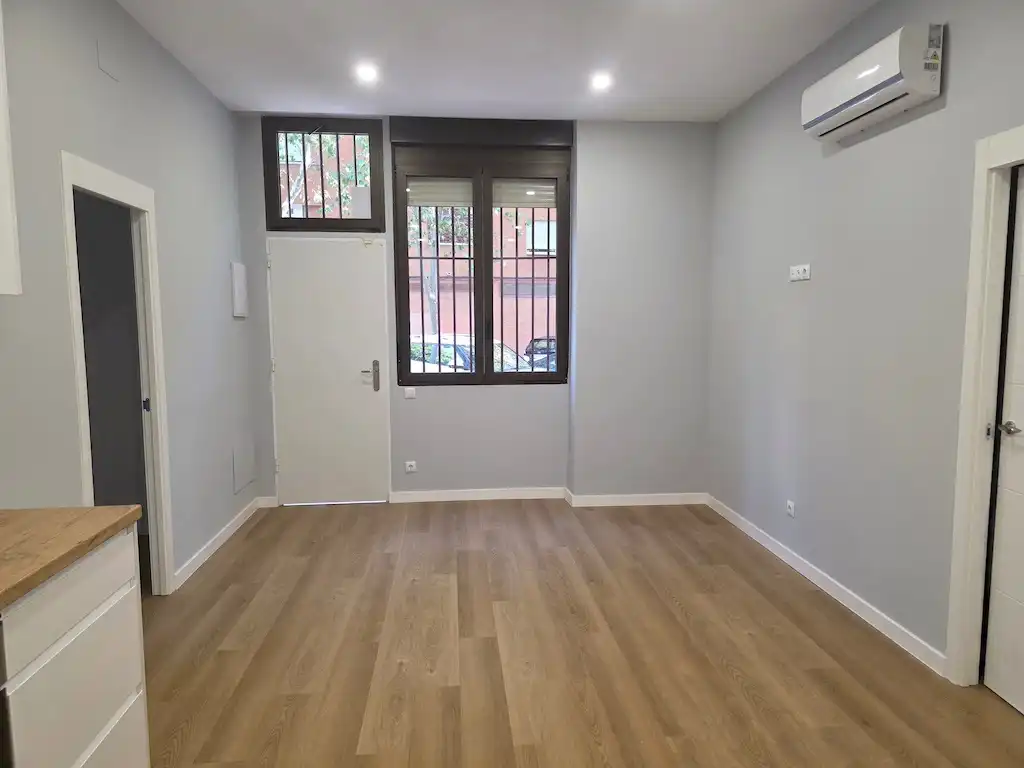 Bedroom of Flat for sale in Torrejón de Ardoz  with Air Conditioner, Heating and Oven