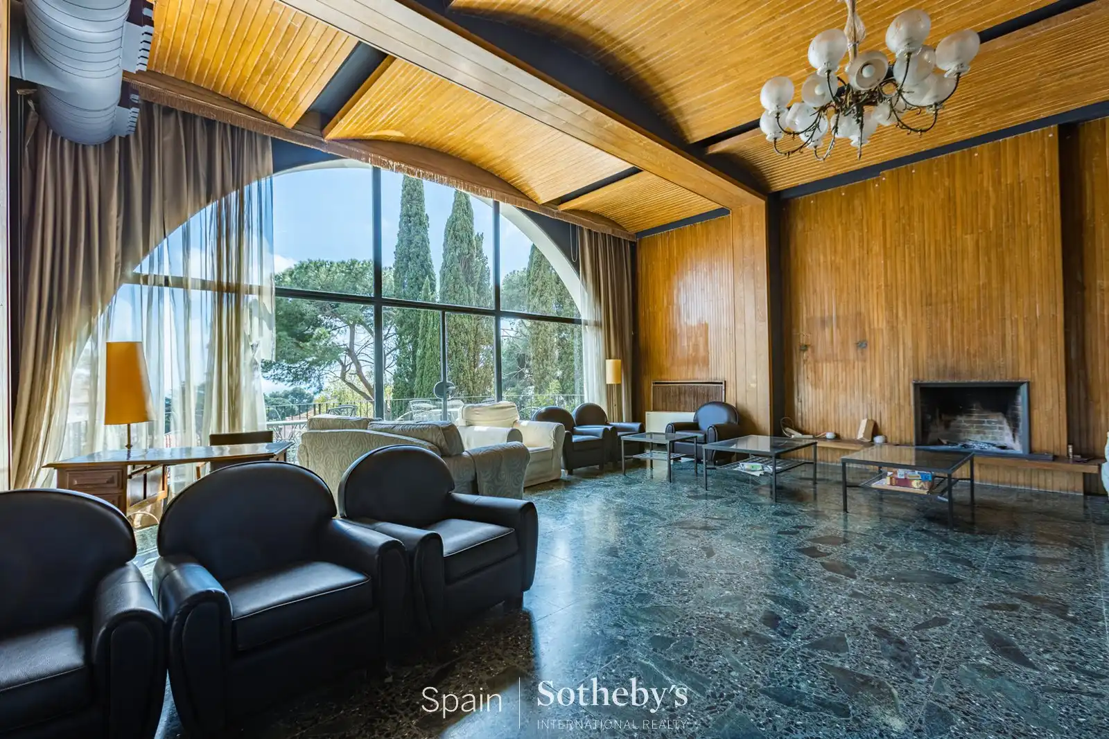 Sala d'estar de Finca rústica en venda en Sant Andreu de Llavaneres amb Calefacció, Jardí privat i Terrassa