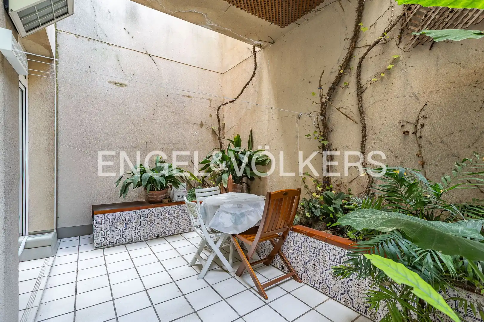 Terrassa de Casa o xalet en venda en Rubí amb Aire condicionat, Calefacció i Jardí privat