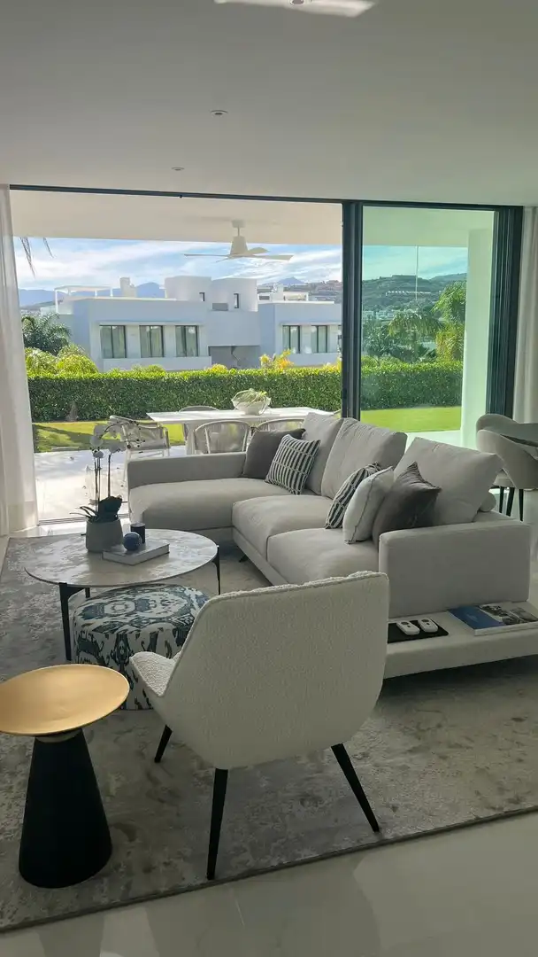 Living room of Apartments for rent in Estepona  with Air Conditioner, Parquet flooring and Terrace