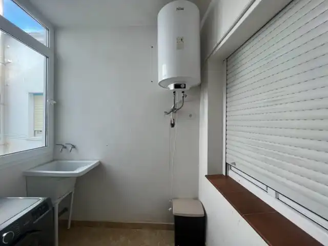 Bathroom of Flat for rent in Puertollano  with Air Conditioner, Heating and Parquet flooring