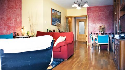 Foto 5 de Pis en venda a Plaza Pintor Jose Morales Pascual, Miralvalle - Av. Virgen del Puerto - La Data, Cáceres