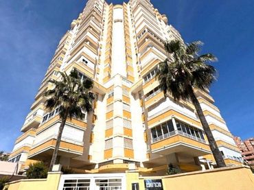 Piso con ascensor en venta en Avd. Benissa