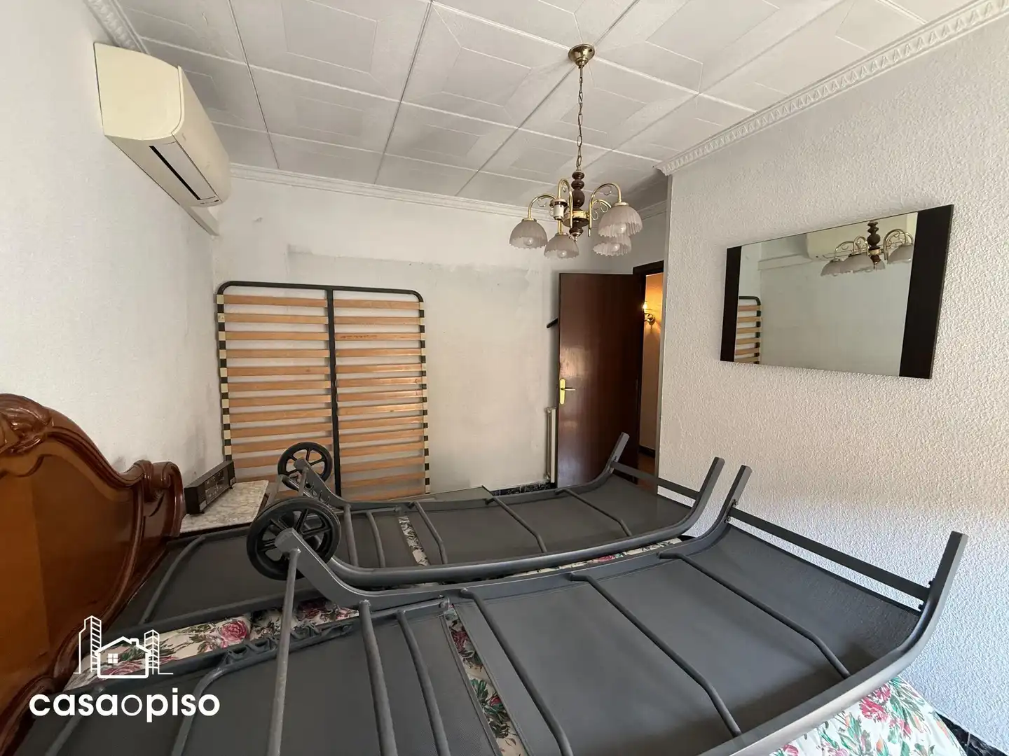 Casa adosada en venta en Terrassa con Aire acondicionado, Calefacción y Trastero