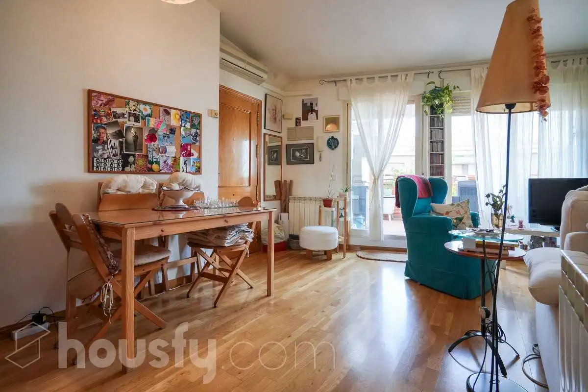 Living room of Flat for sale in Madrid  with Air Conditioner, Heating and Terrace