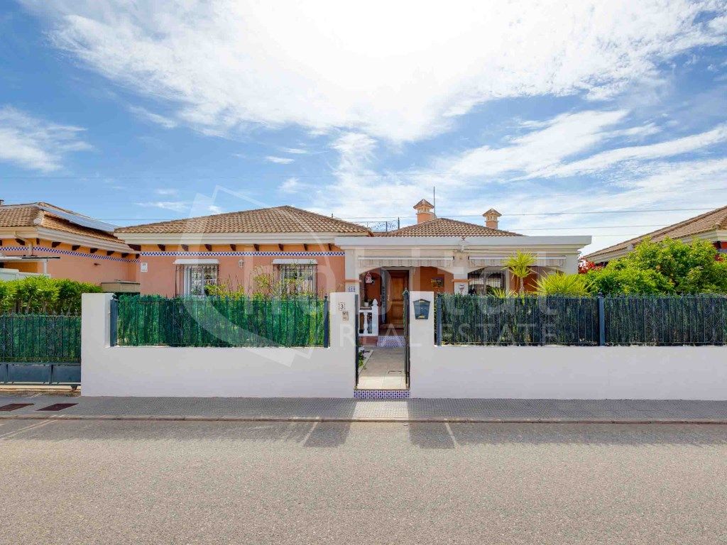 Exterior view of House or chalet for sale in Los Montesinos  with Air Conditioner, Private garden and Terrace