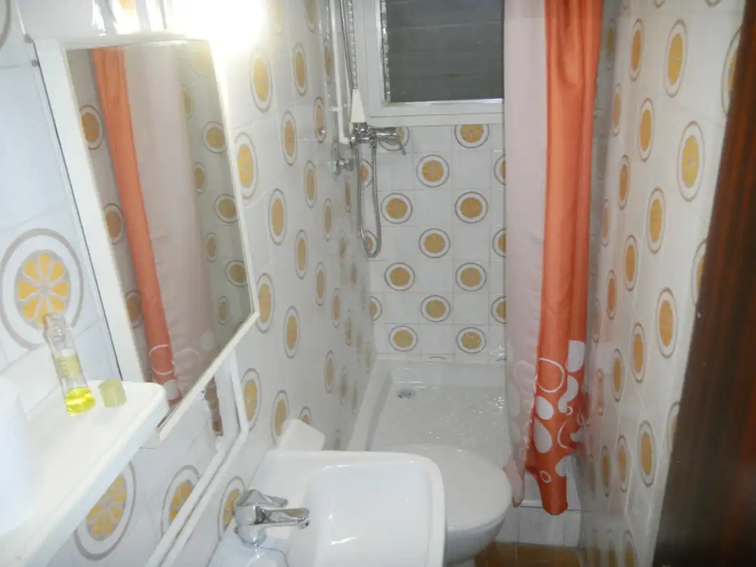 Badezimmer von Wohnung zur Miete in Tarragona mit Heizung, Möbliert und Ofen