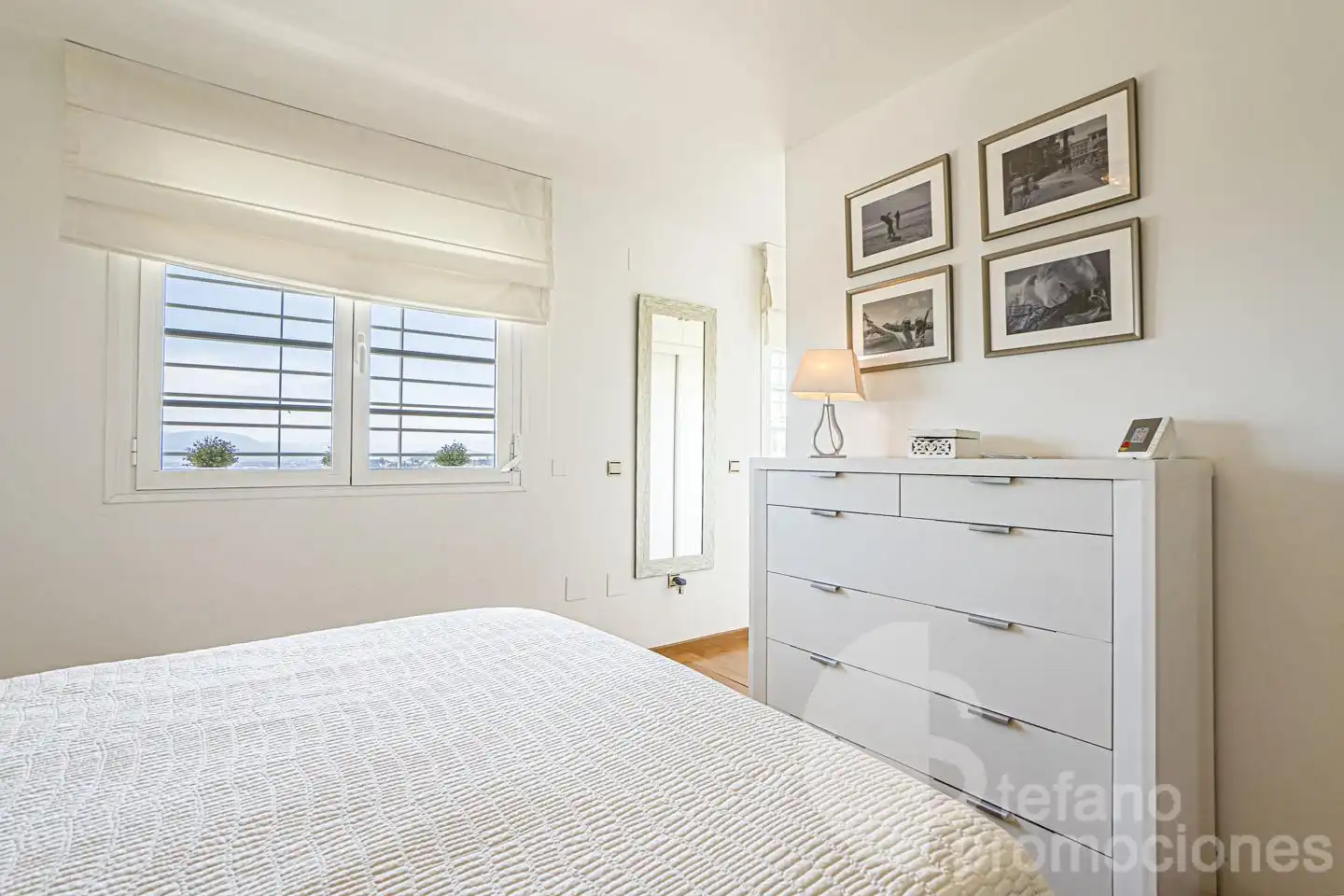 Habitación de Casa adosada en venta en Málaga con Aire acondicionado, Jardín privado y Terraza