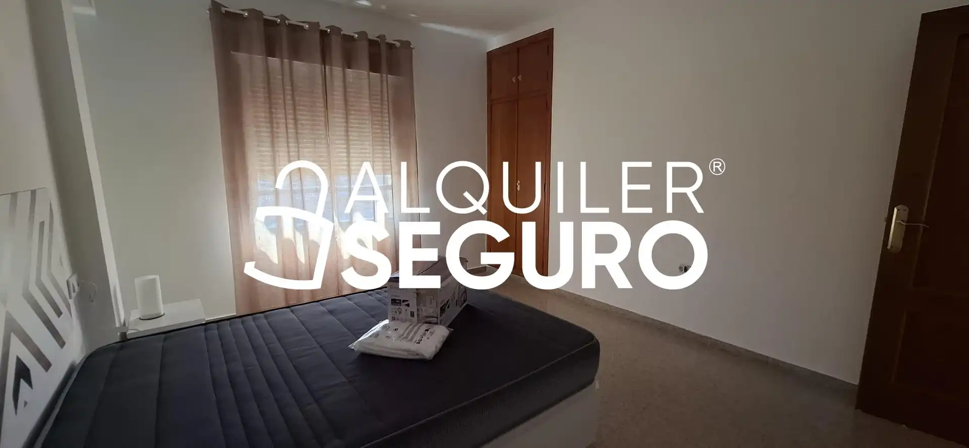 Habitación de Piso de alquiler en L'Alcúdia de Crespins con Aire acondicionado y Amueblado