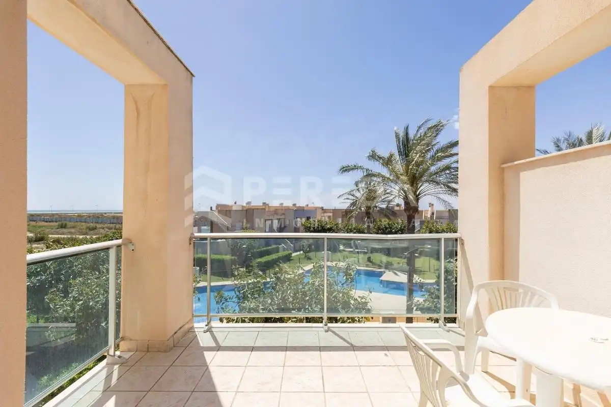 Terrasse von Wohnung zum Verkauf in Roquetas de Mar mit Klimaanlage, Terrasse und Möbliert