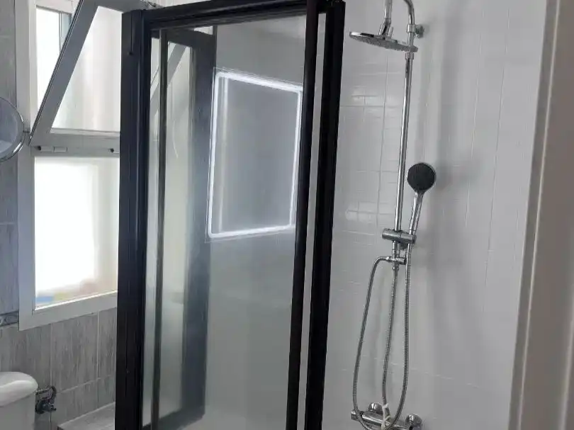 Badezimmer von Wohnung zur Miete in Mérida mit Klimaanlage, Parkett und Schwimmbad