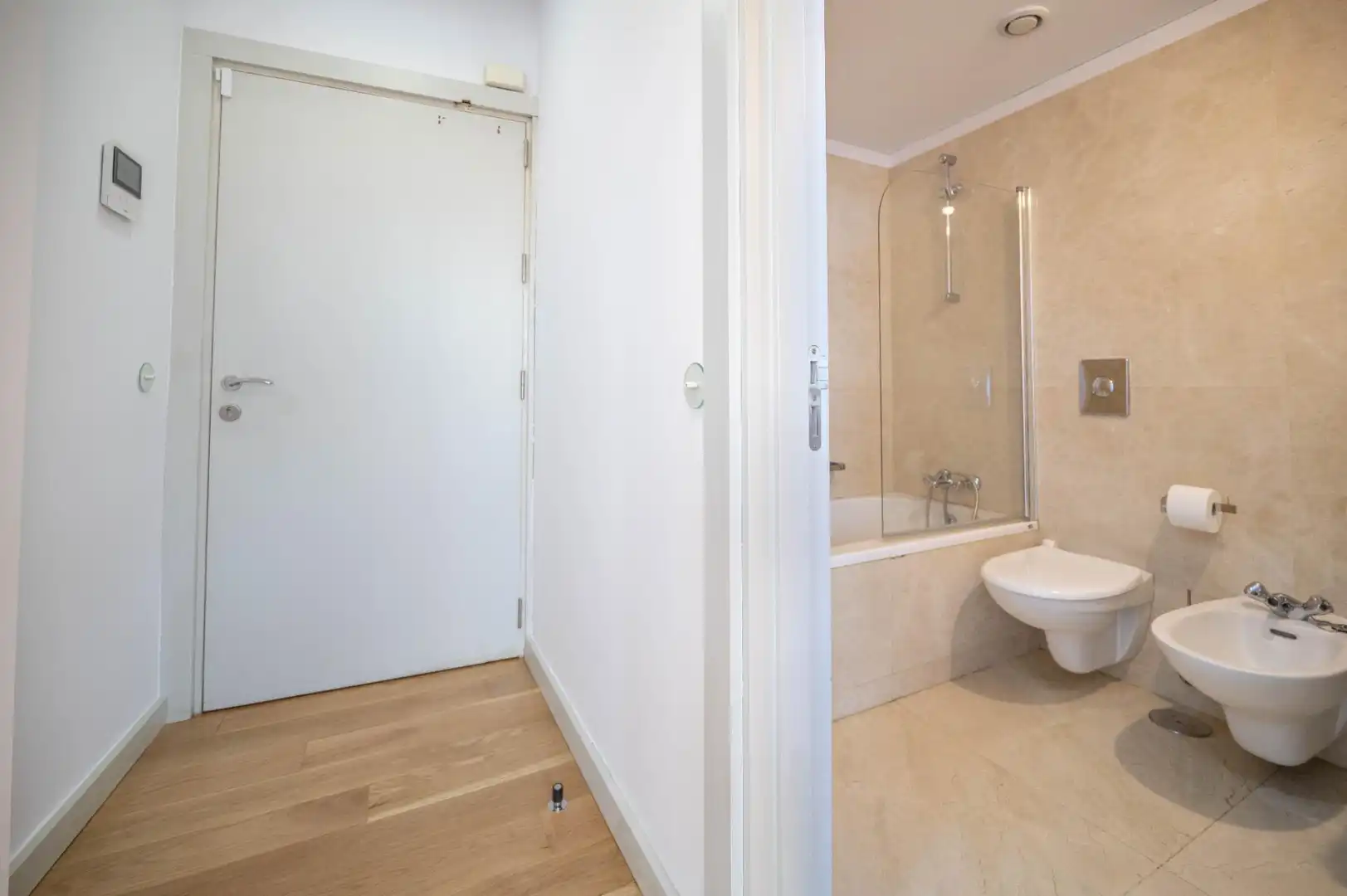 Baño de Piso en venta en Granada con Calefacción, Parquet y Alarma