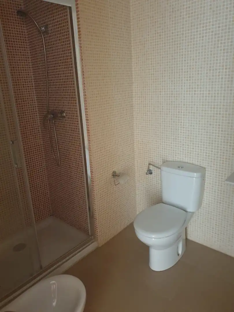 Bany de Pis en venda en Almazora / Almassora amb Aire condicionat, Calefacció i Moblat
