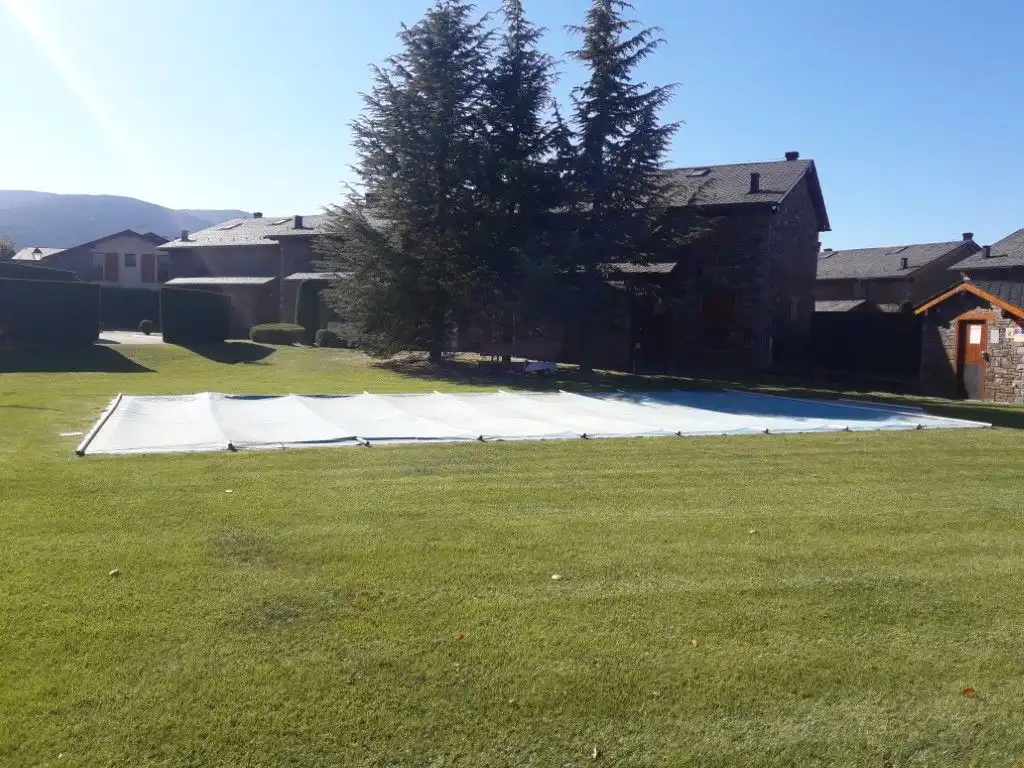 Terraced house with pool to rent in Avinguda del Segre 21, imagen 15