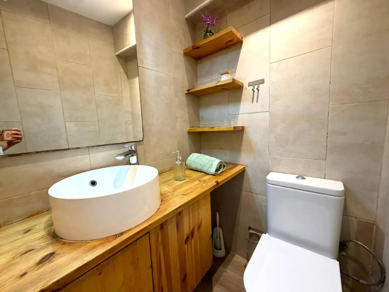 Bathroom of Flat for rent in Barcelona  with Air Conditioner, Heating and Parquet flooring