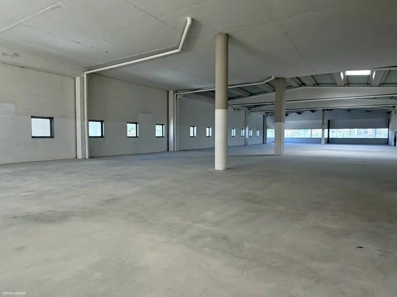 Nave industrial de alquiler en Terrassa