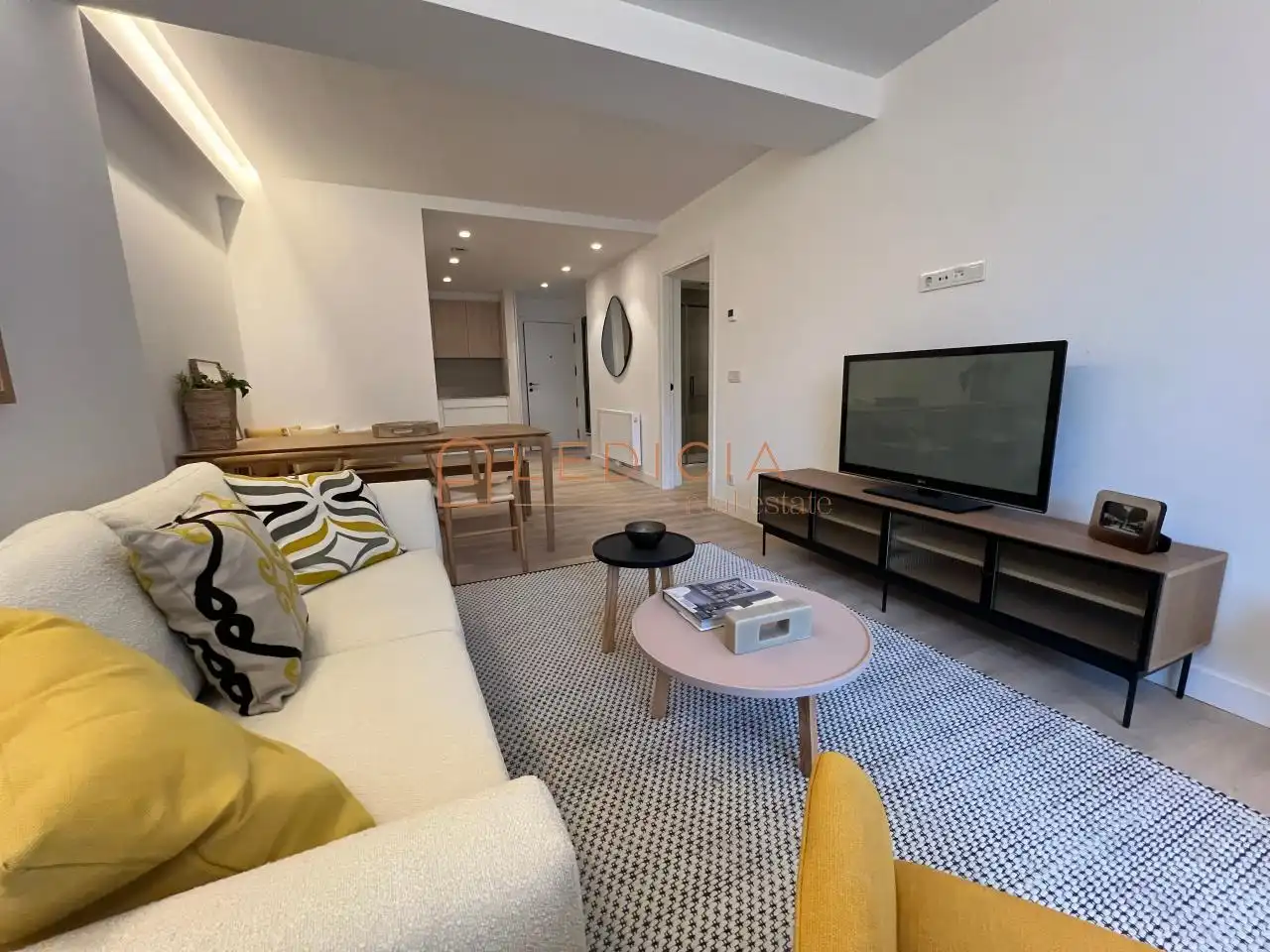 Flat with lift for sale in Sanjurjo Badía