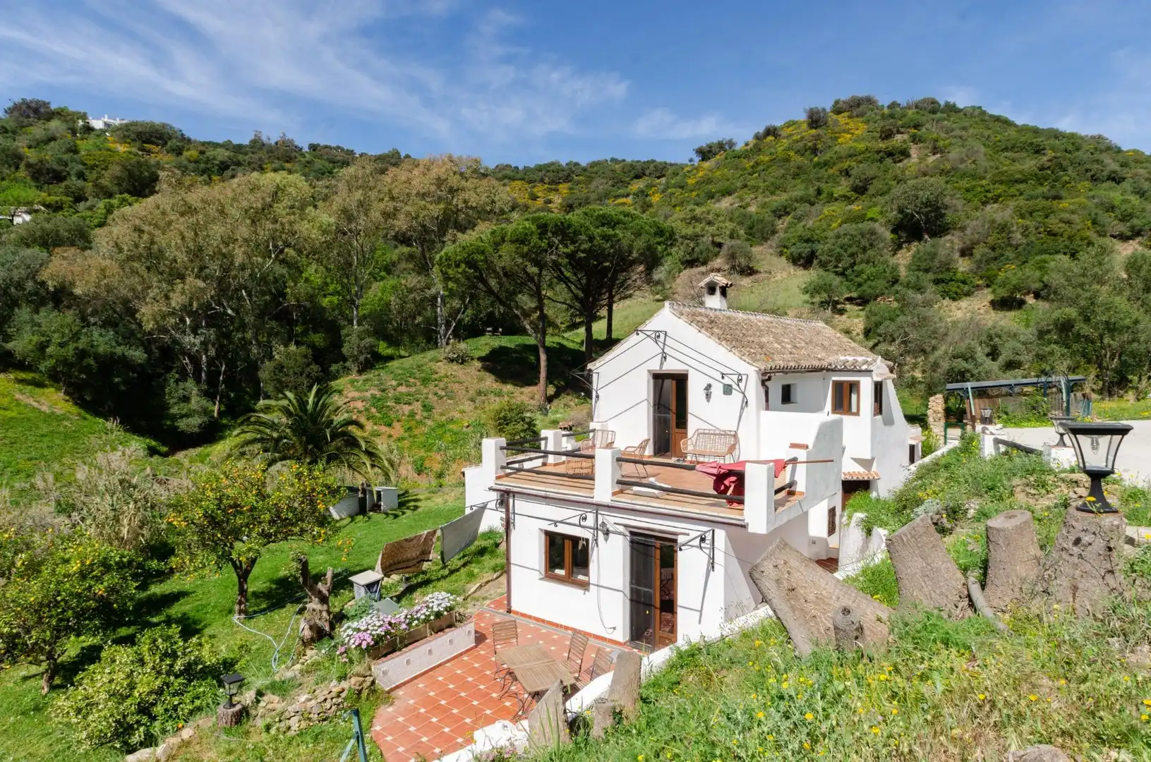 Villa de estilo rustico en Casares, parcela 30.000m, imatge 2