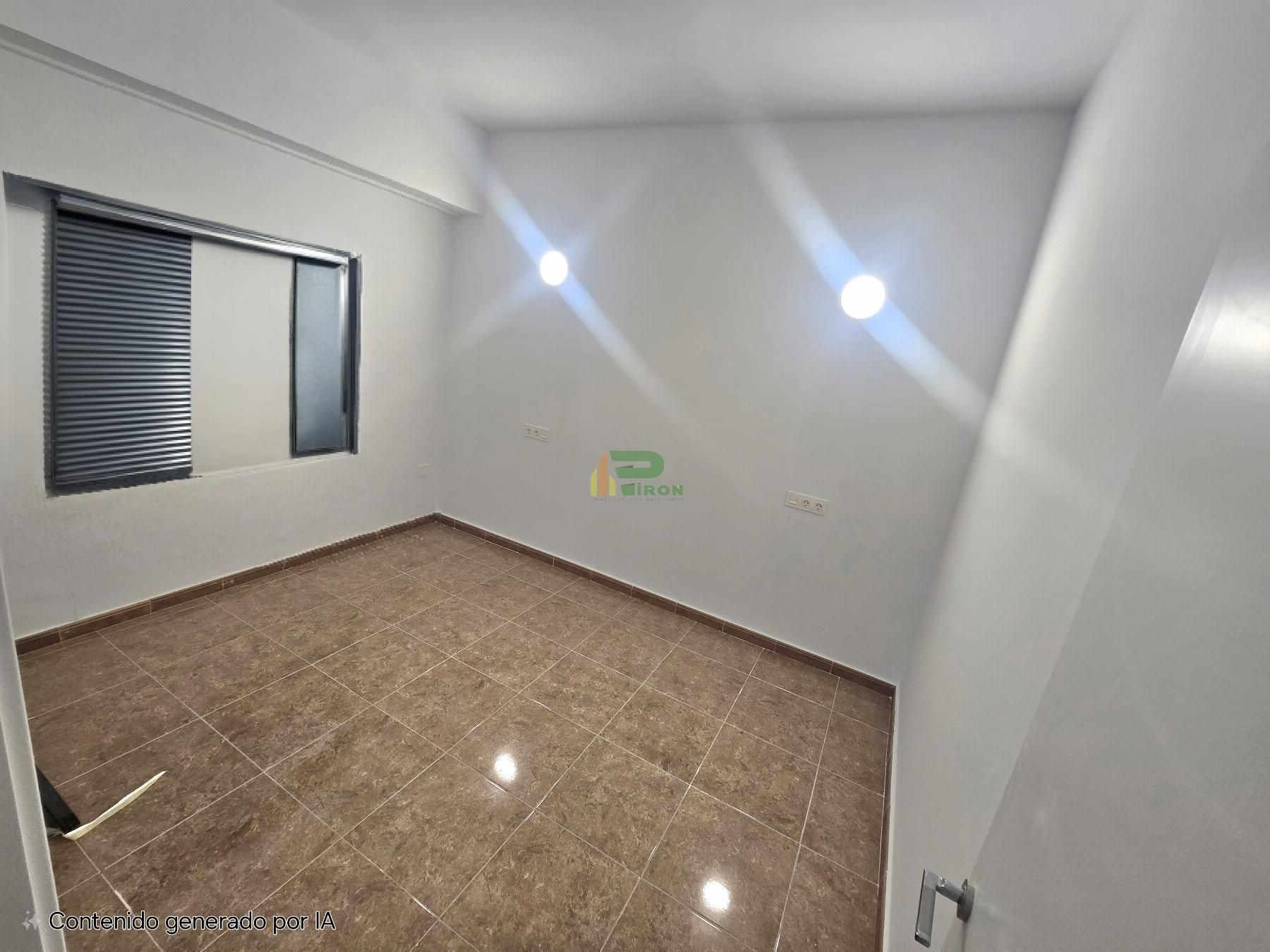 Planta baixa en venda en Lorca amb Traster