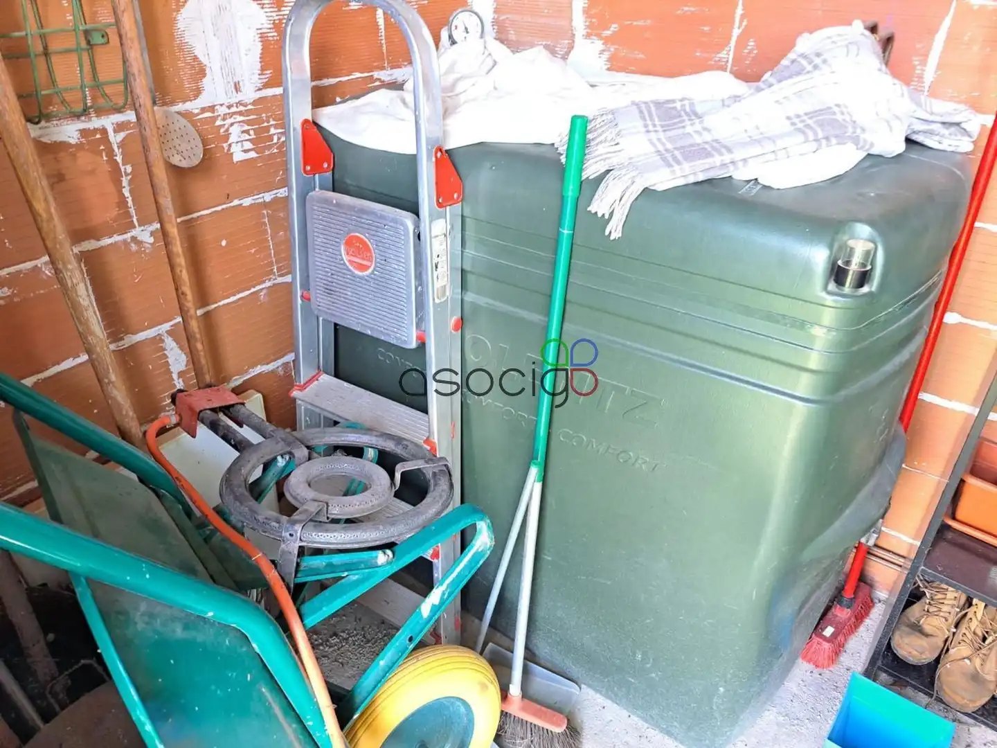 Garden of Detached homes for sale in El Sotillo  with Heating, Terrace and Storage room