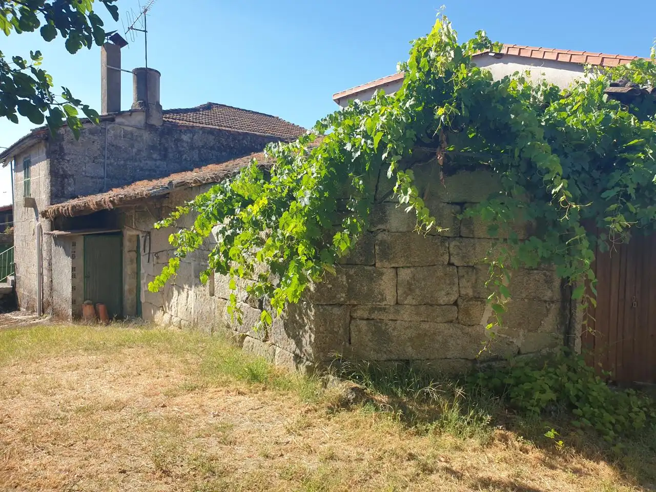Casa rústica con terraza en venta en Santabaia, imagen 3