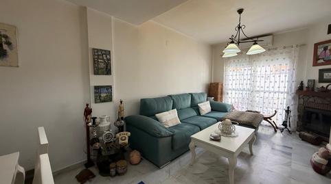 Foto 2 de Casa adosada en venta en Calle Santiago de Compostela, La Pastora - La Estación, Cádiz